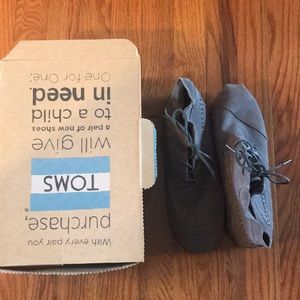 Toms Tribal boots- never worn!